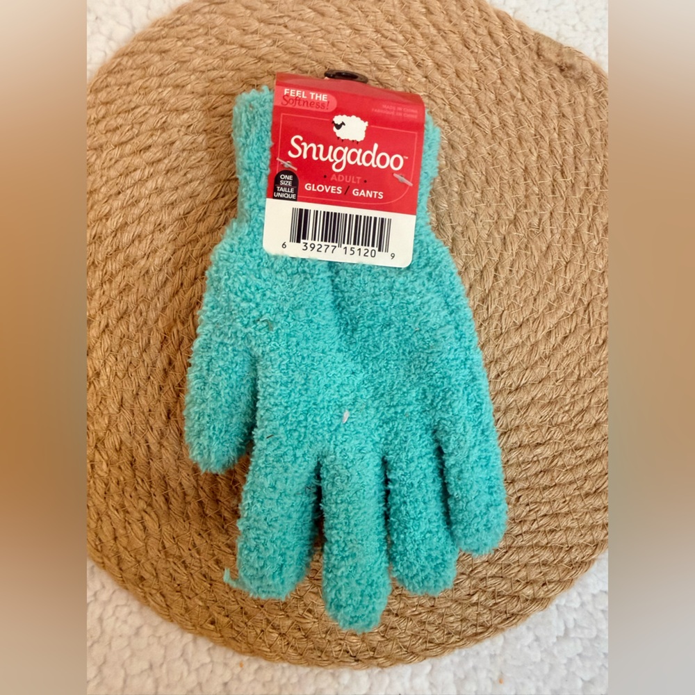10/$25 • Snugadoo Aqua Fleece Gloves